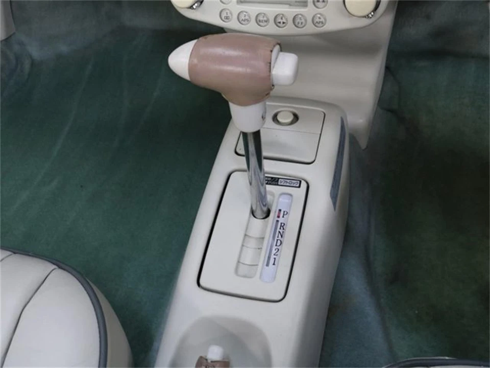 1991 Nissan Figaro - Image 15 of 31