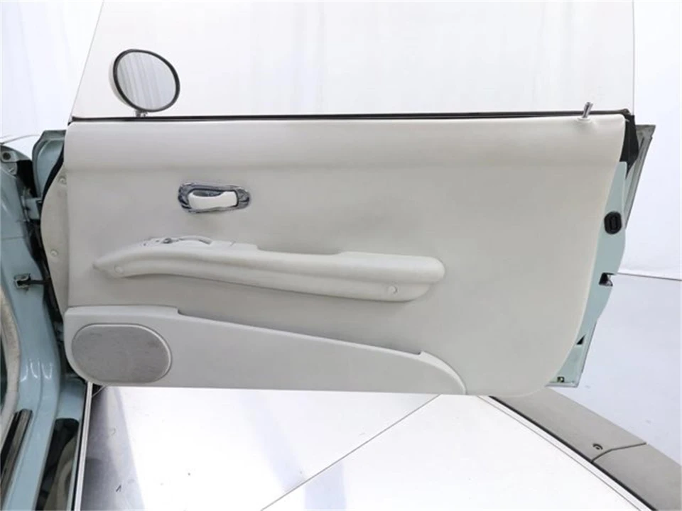 1991 Nissan Figaro - Image 21 of 31