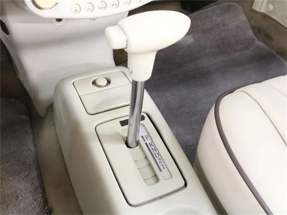 1991 Nissan Figaro - Image 17 of 31