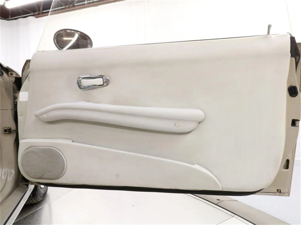 1991 Nissan Figaro - Image 24 of 31