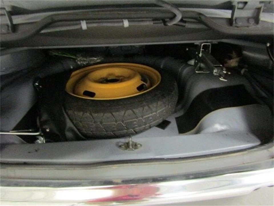 1991 Nissan Figaro - Image 26 of 31
