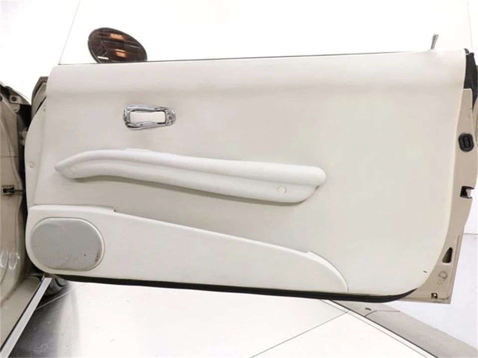 1991 Nissan Figaro - Image 24 of 31