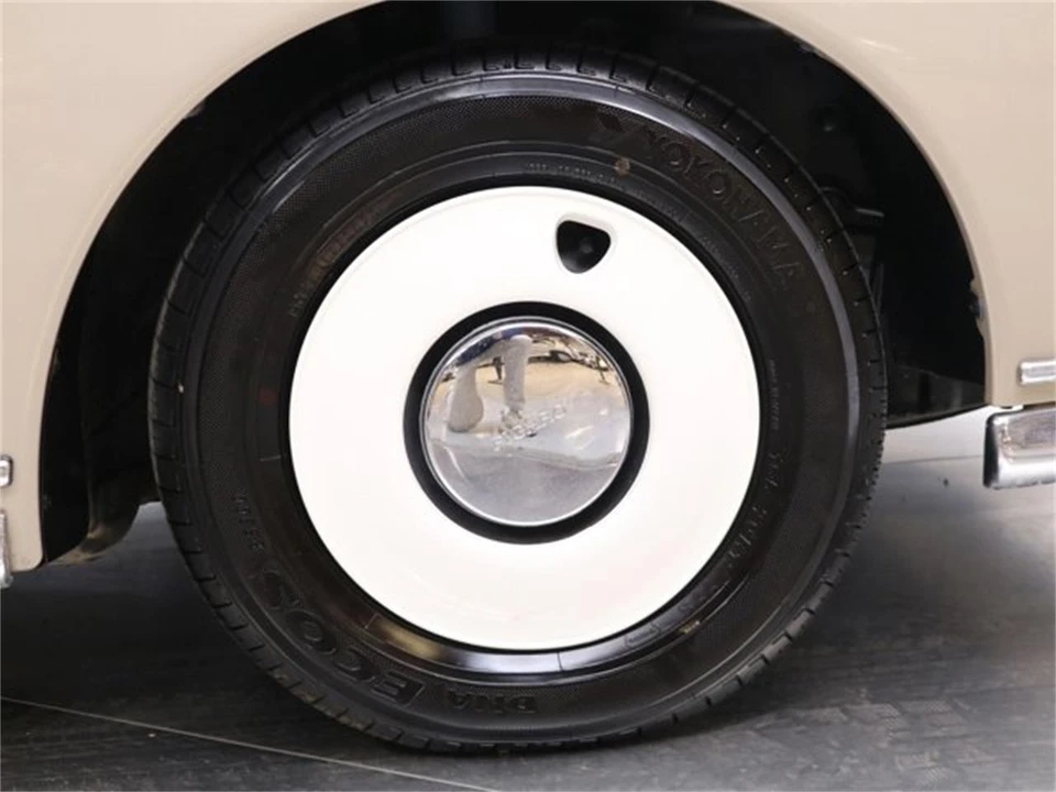 1991 Nissan Figaro - Image 28 of 31