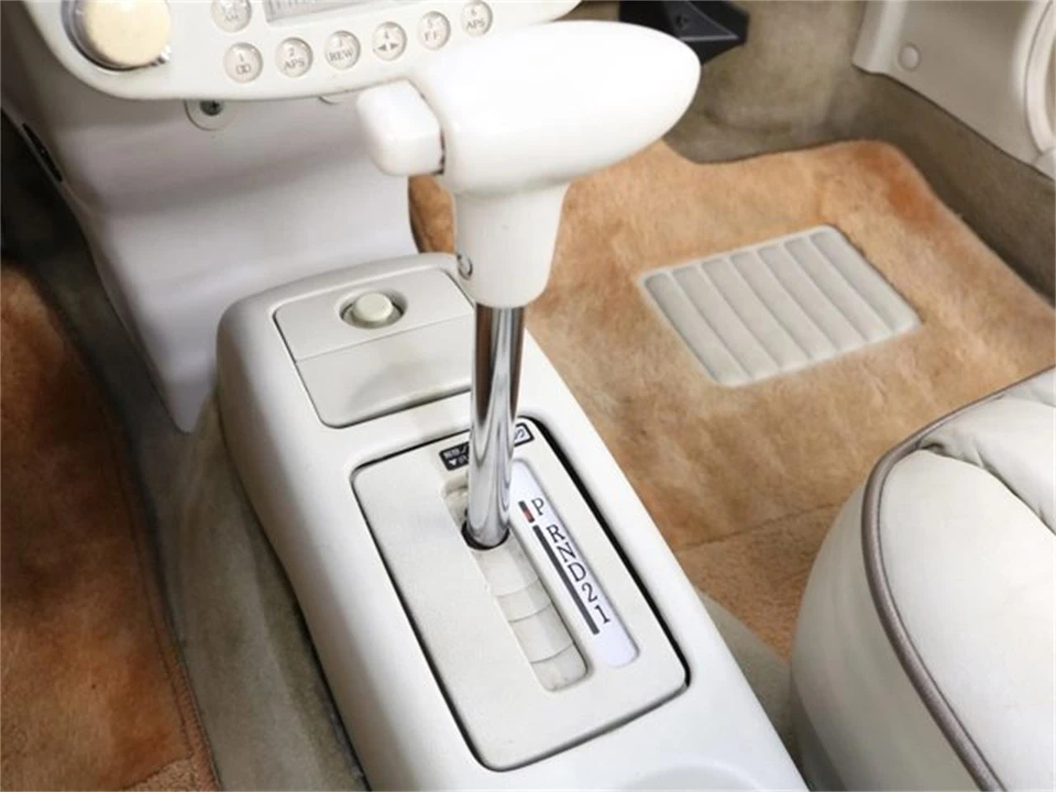 1991 Nissan Figaro - Image 17 of 31