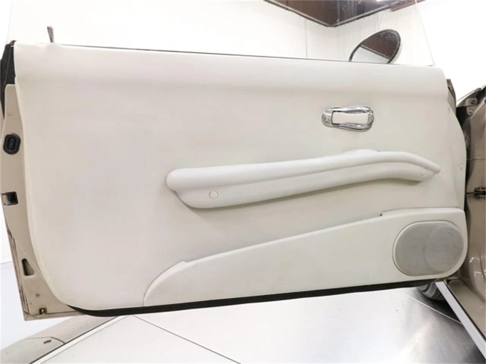 1991 Nissan Figaro - Image 23 of 31