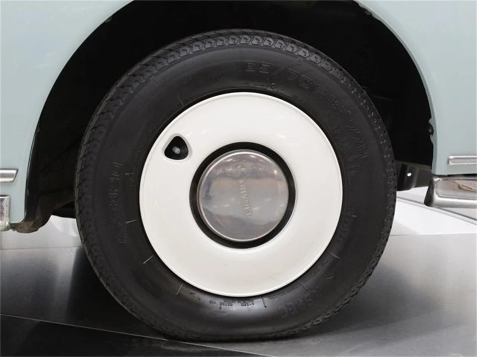 1991 Nissan Figaro - Image 28 of 31