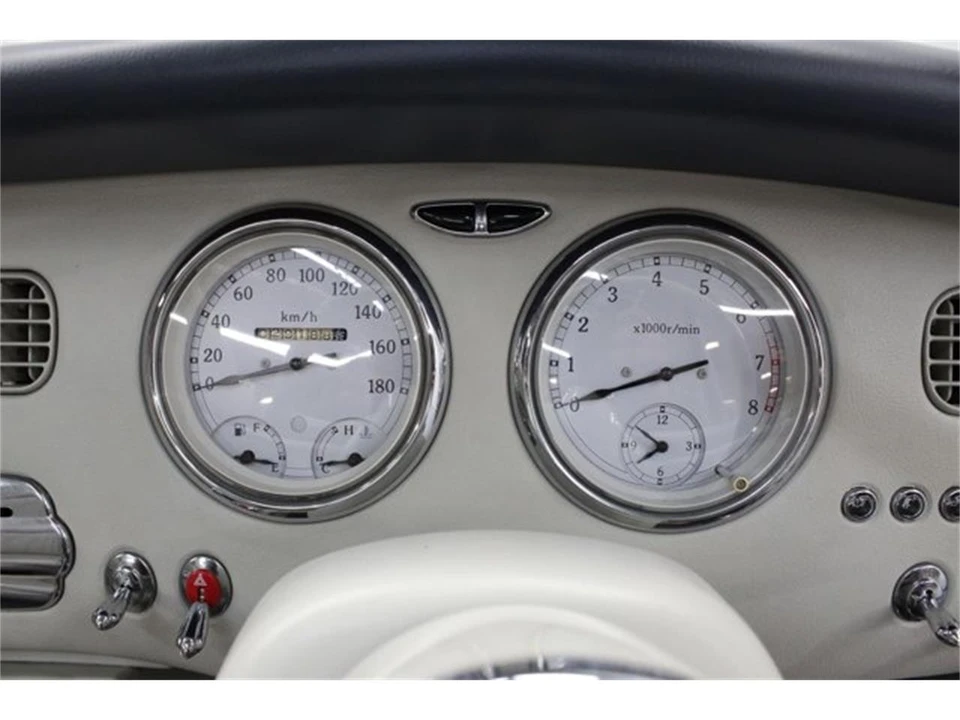 1991 Nissan Figaro - Image 25 of 31