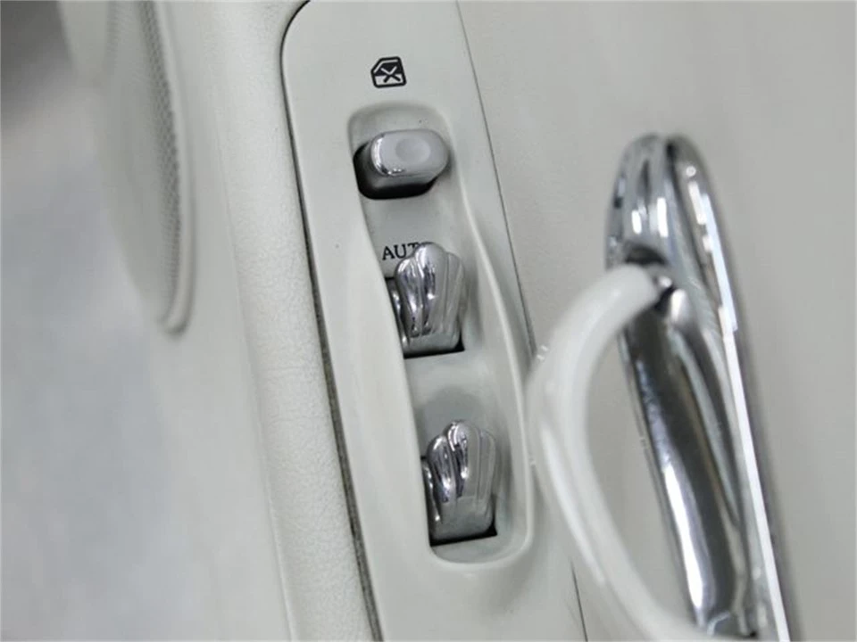 1991 Nissan Figaro - Image 23 of 31
