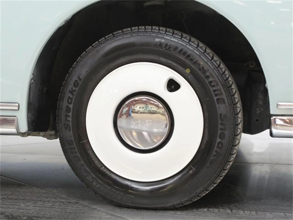 1991 Nissan Figaro - Image 29 of 31