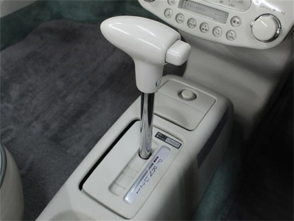 1991 Nissan Figaro - Image 17 of 31