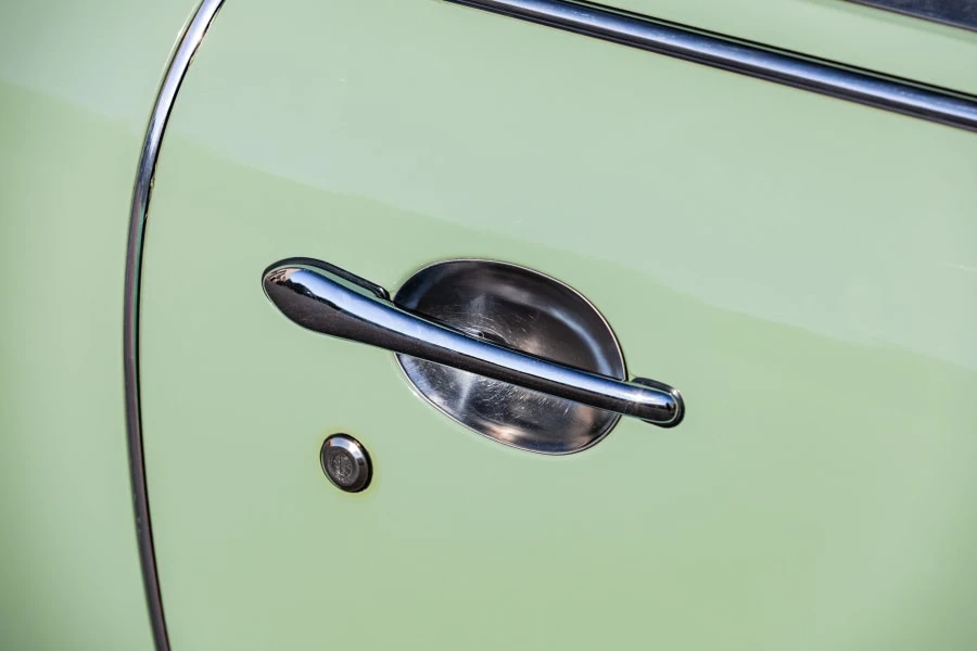 1991 Nissan Figaro - Image 10 of 30