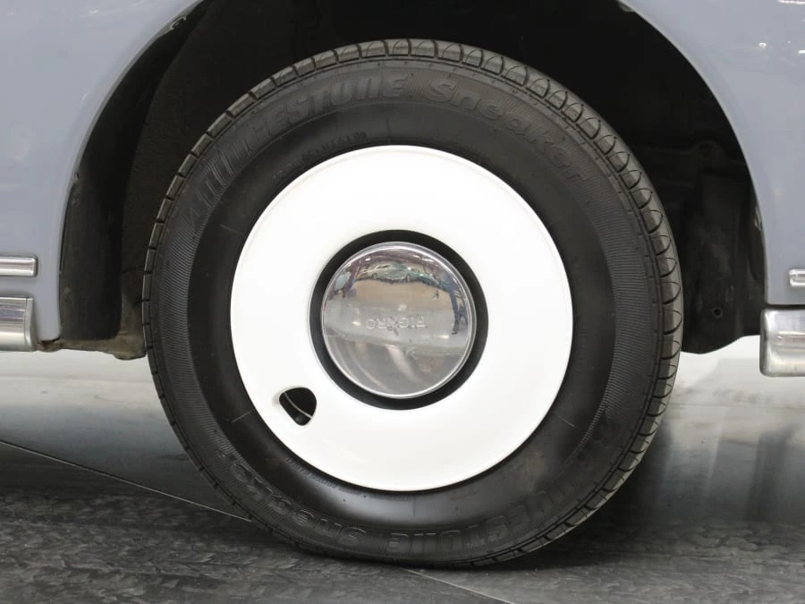 1991 Nissan Figaro - Image 14 of 31