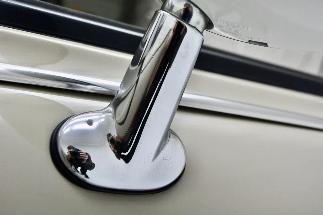 1992 Nissan Figaro - Image 24 of 31