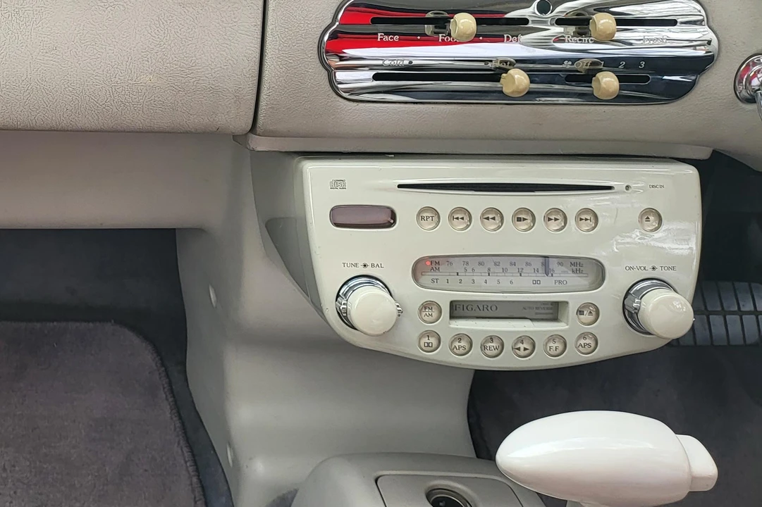 1991 Nissan Figaro - Image 26 of 31