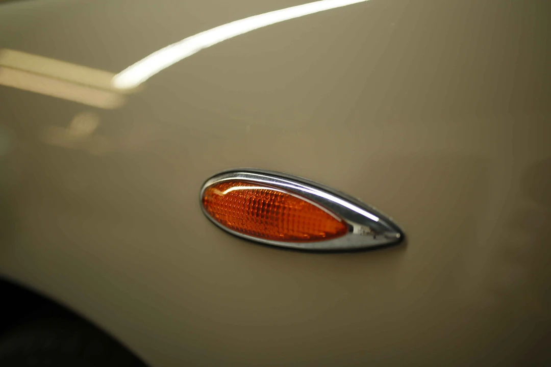1991 Nissan Figaro - Image 28 of 31
