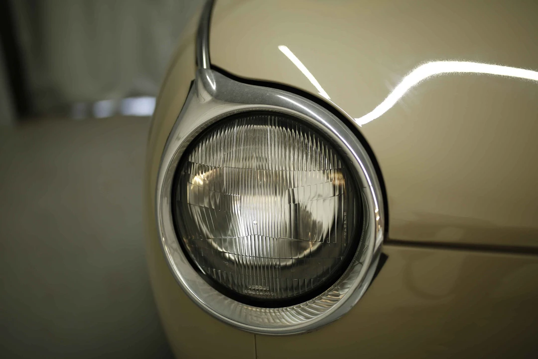 1991 Nissan Figaro - Image 19 of 31