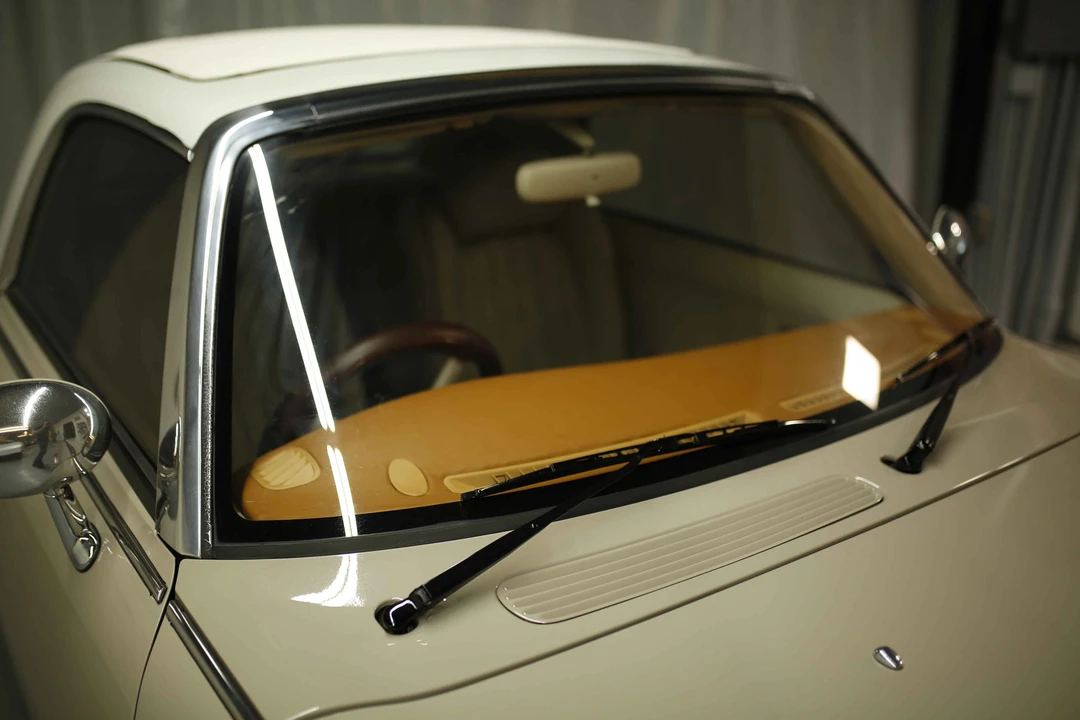 1991 Nissan Figaro - Image 23 of 31