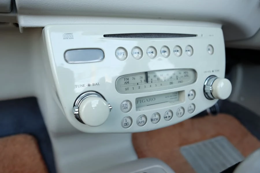 1991 Nissan Figaro - Image 10 of 12