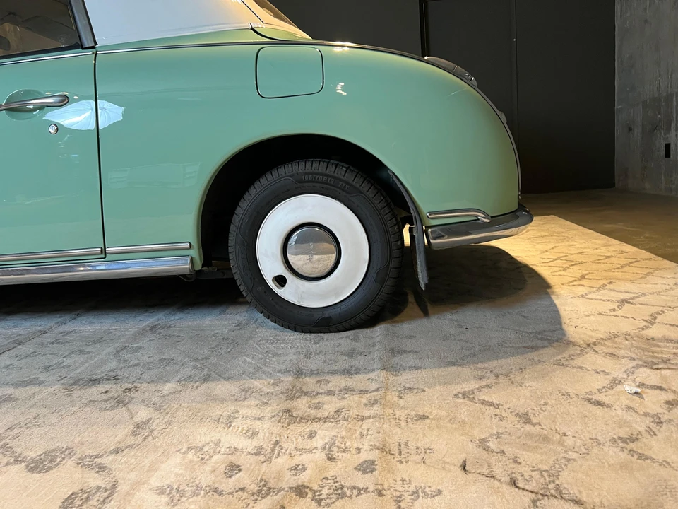1991 Nissan Figaro - Image 29 of 31