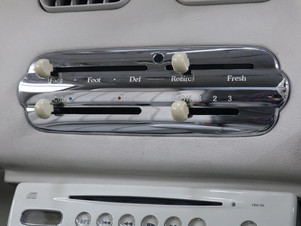 1991 Nissan Figaro - Image 21 of 31