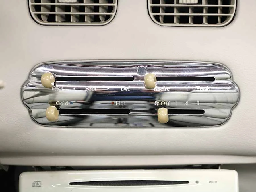 1991 Nissan Figaro - Image 29 of 31