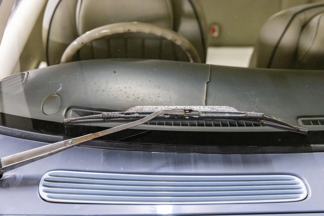 1991 Nissan Figaro - Image 25 of 31