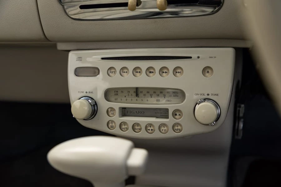 1991 Nissan Figaro - Image 21 of 30