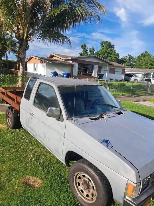 1991 Nissan Frontier - Image 7 of 9