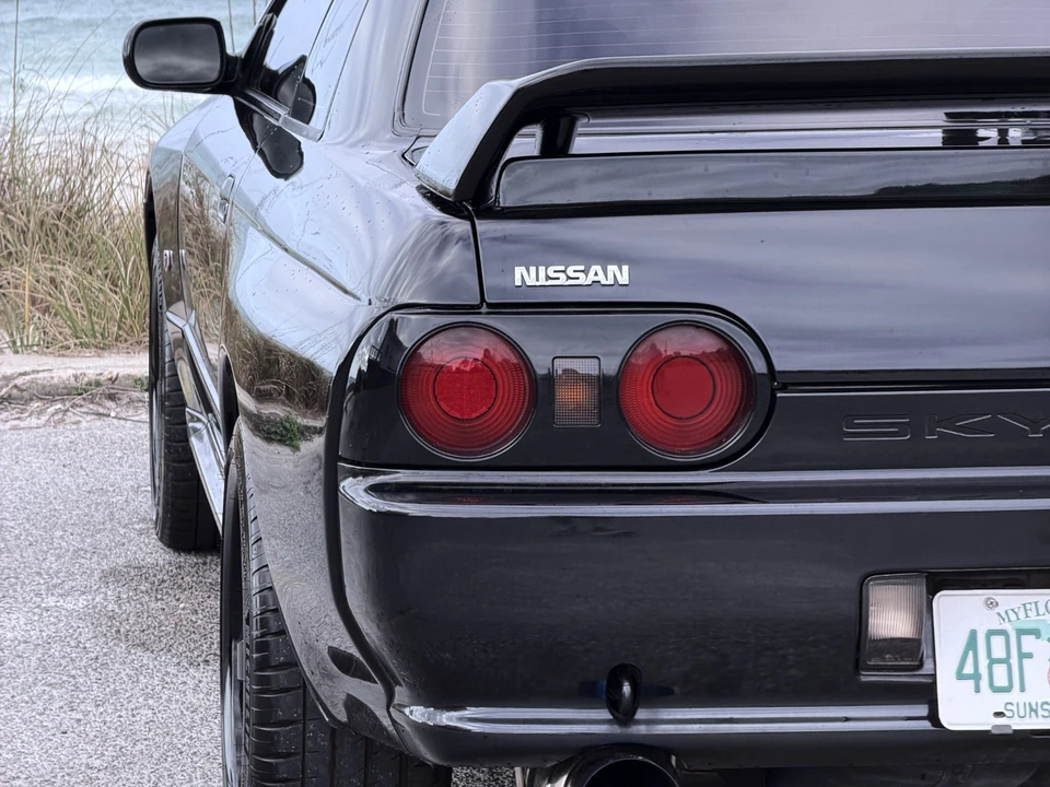 1991 Nissan R32 Skyline GT-R 8th Gen - Image 9 of 31