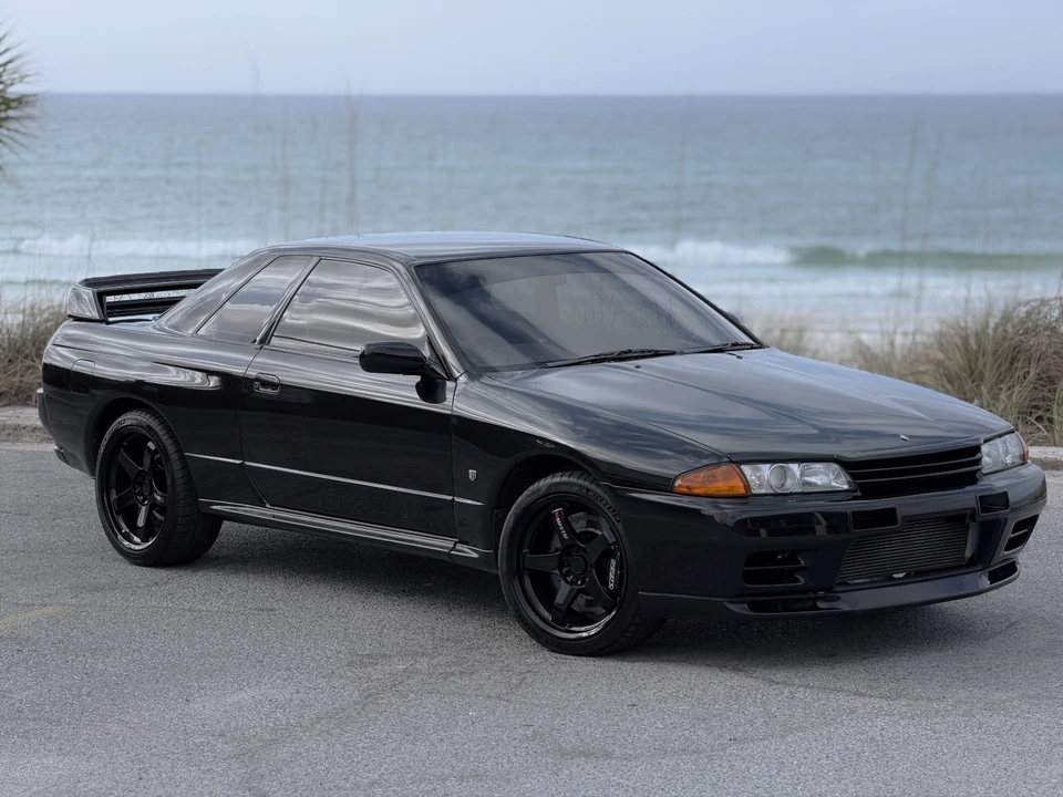 1991 Nissan R32 Skyline GT-R 8th Gen - Image 12 of 31
