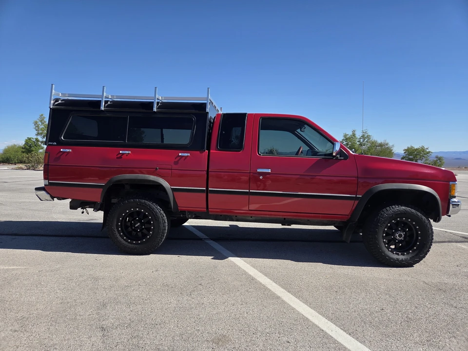 1991 Nissan - Image 9 of 31