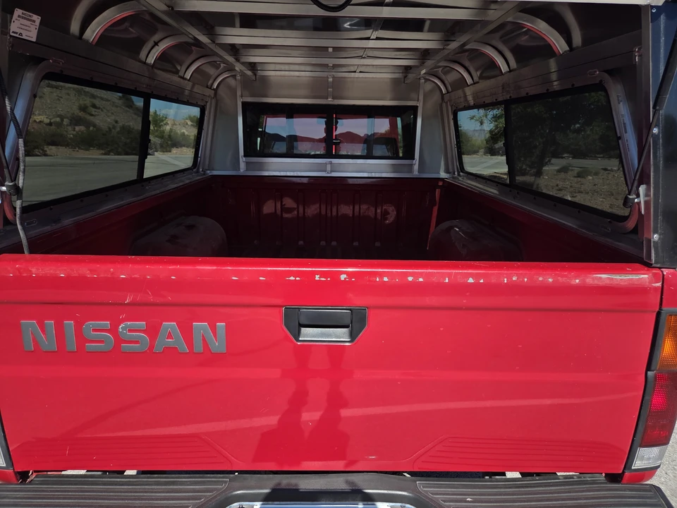 1991 Nissan - Image 21 of 31