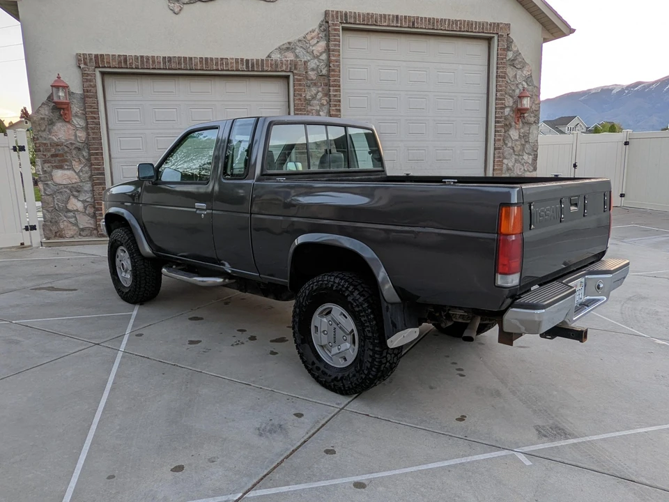 1991 Nissan Frontier - Image 7 of 31