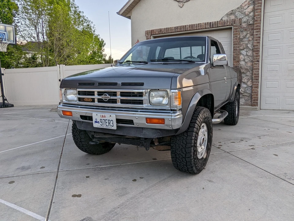 1991 Nissan Frontier - Image 2 of 31