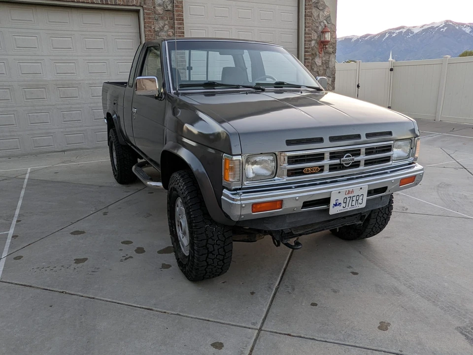 1991 Nissan Frontier - Image 14 of 31