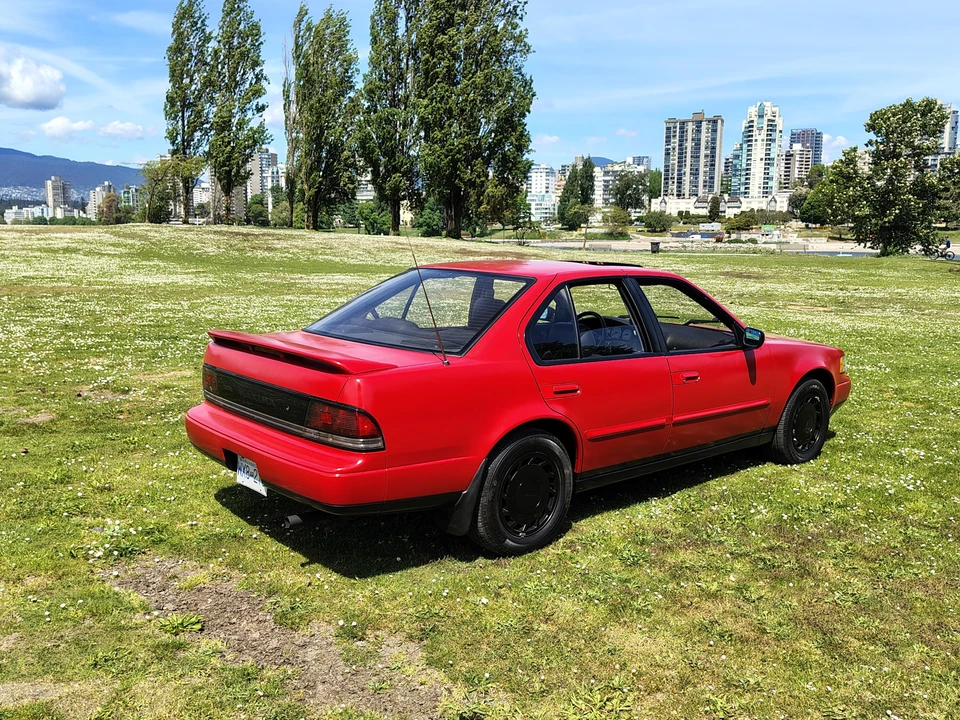 1991 Nissan Maxima 3rd Gen - Image 15 of 31