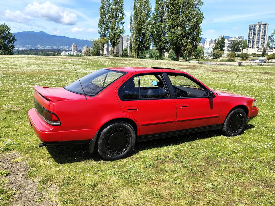 1991 Nissan Maxima 3rd Gen - Image 16 of 31