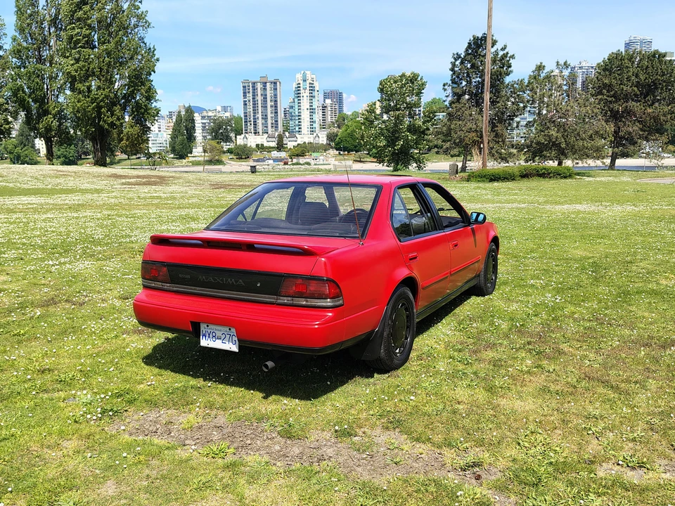 1991 Nissan Maxima 3rd Gen - Image 13 of 31