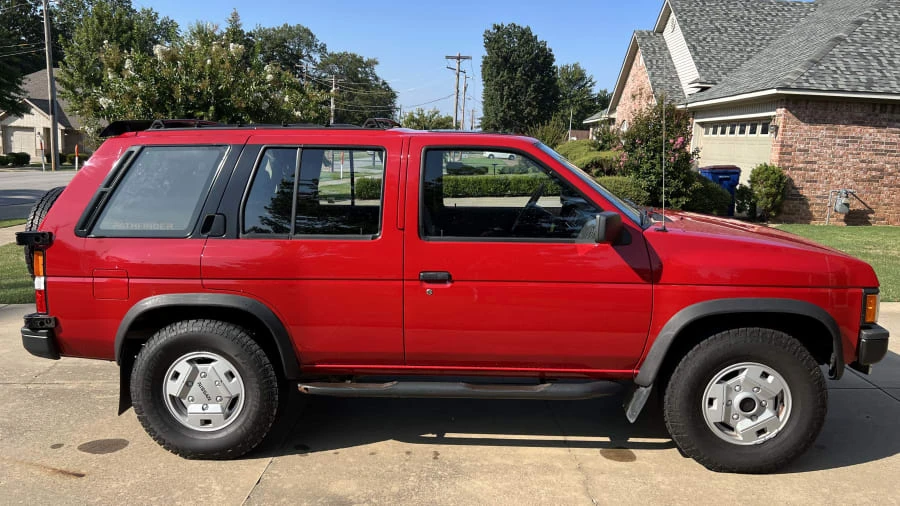 1991 Nissan Pathfinder 1st Gen - Image 2 of 25