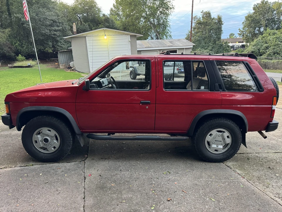 1991 Nissan Pathfinder 1st Gen - Image 4 of 31