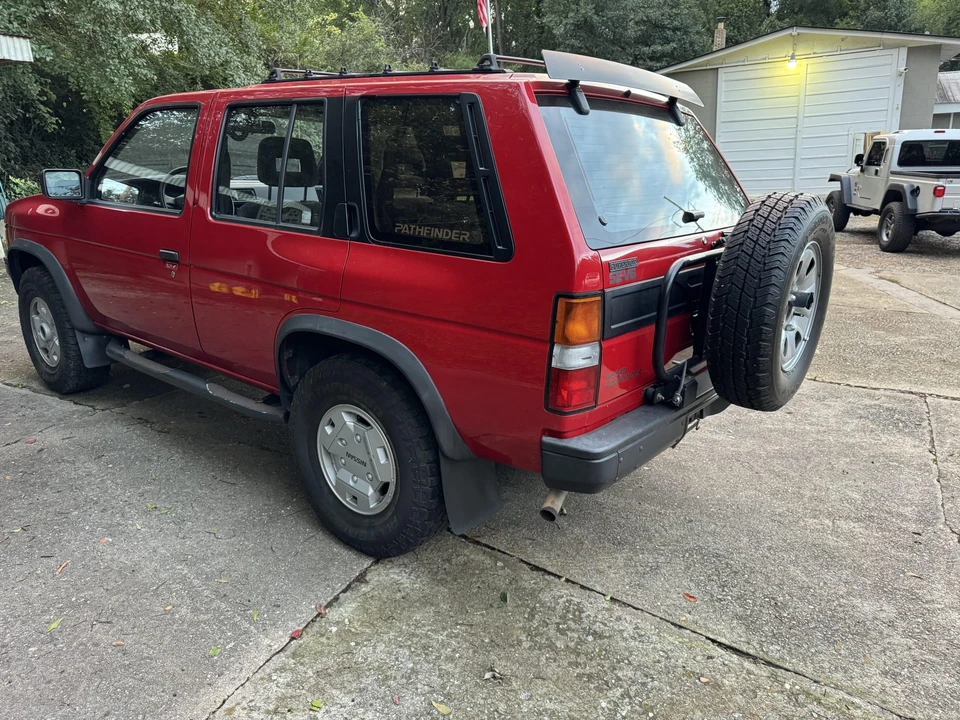 1991 Nissan Pathfinder 1st Gen - Image 9 of 31