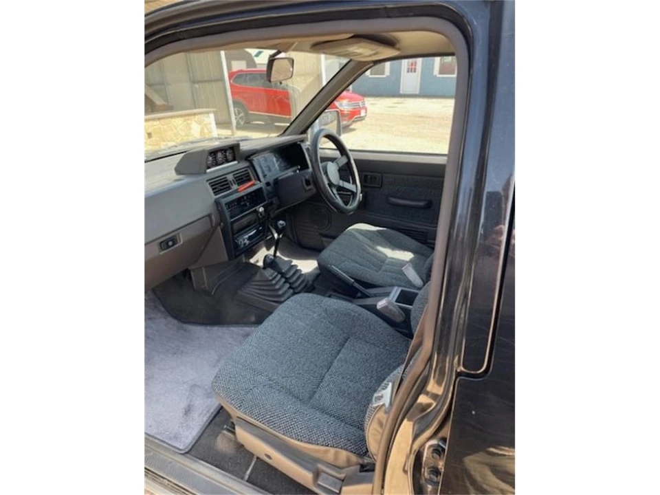 1991 Nissan Frontier - Image 2 of 19
