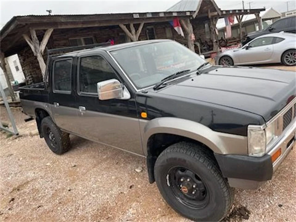 1991 Nissan Frontier - Image 18 of 19
