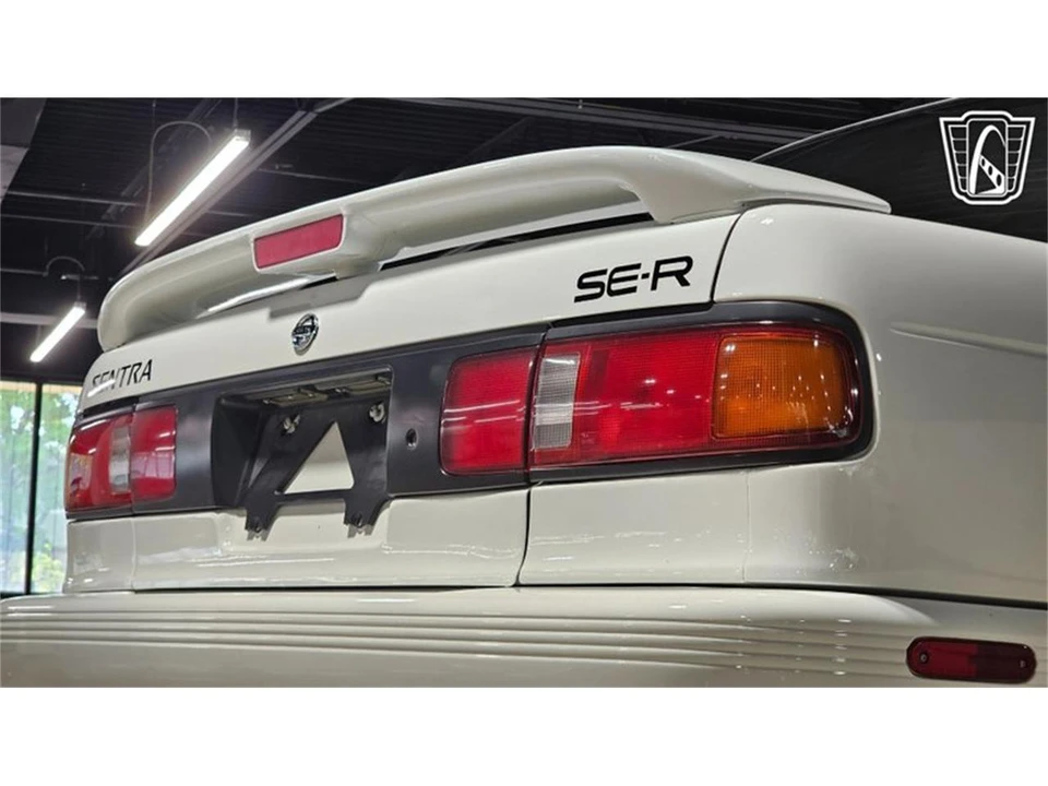 1991 Nissan Sentra 3rd Gen - Image 14 of 31