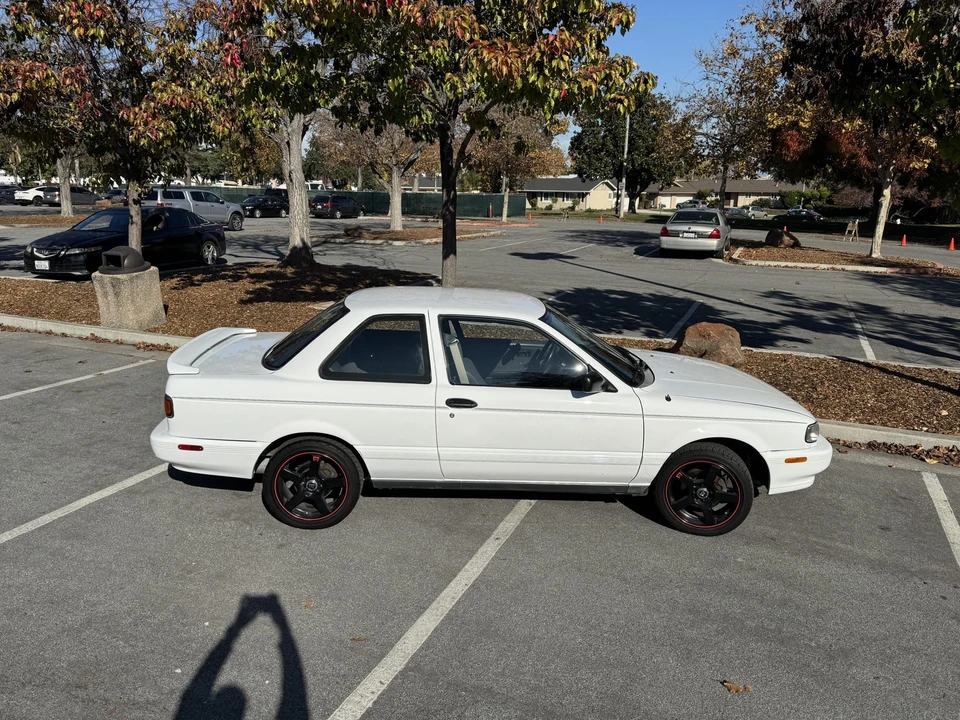 1991 Nissan Sentra 3rd Gen - Image 12 of 31