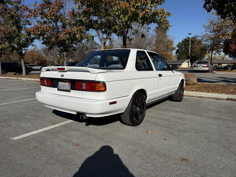 1991 Nissan Sentra 3rd Gen - Image 11 of 31