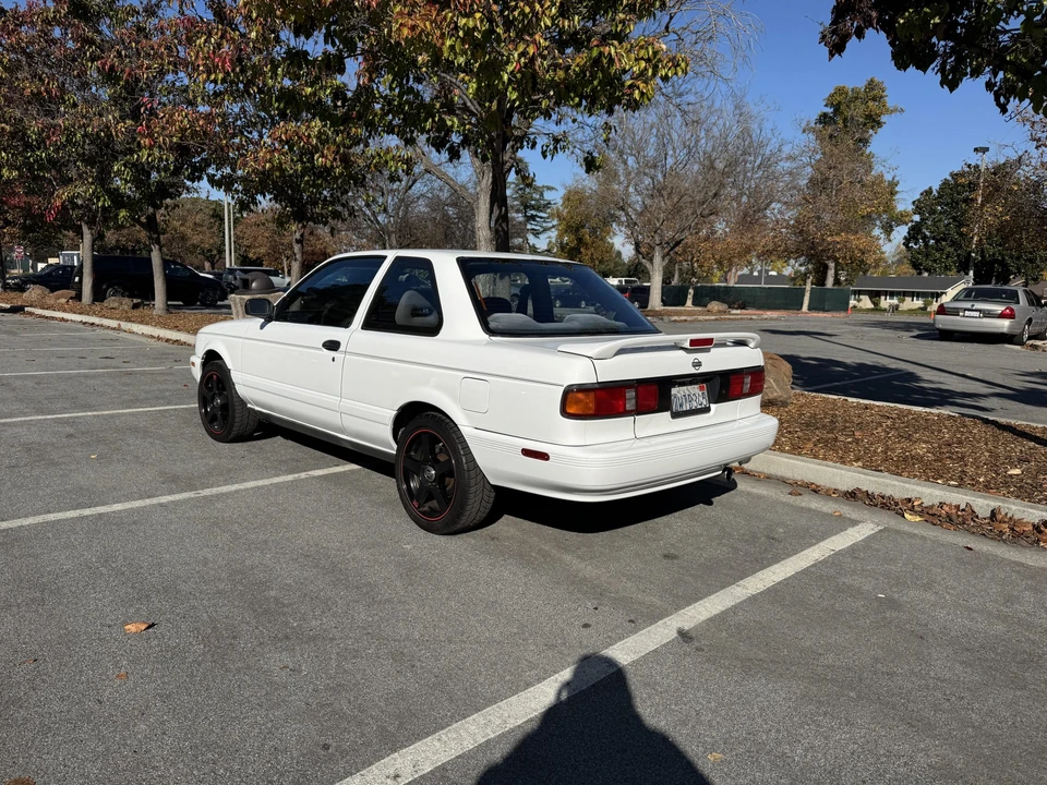 1991 Nissan Sentra 3rd Gen - Image 6 of 31