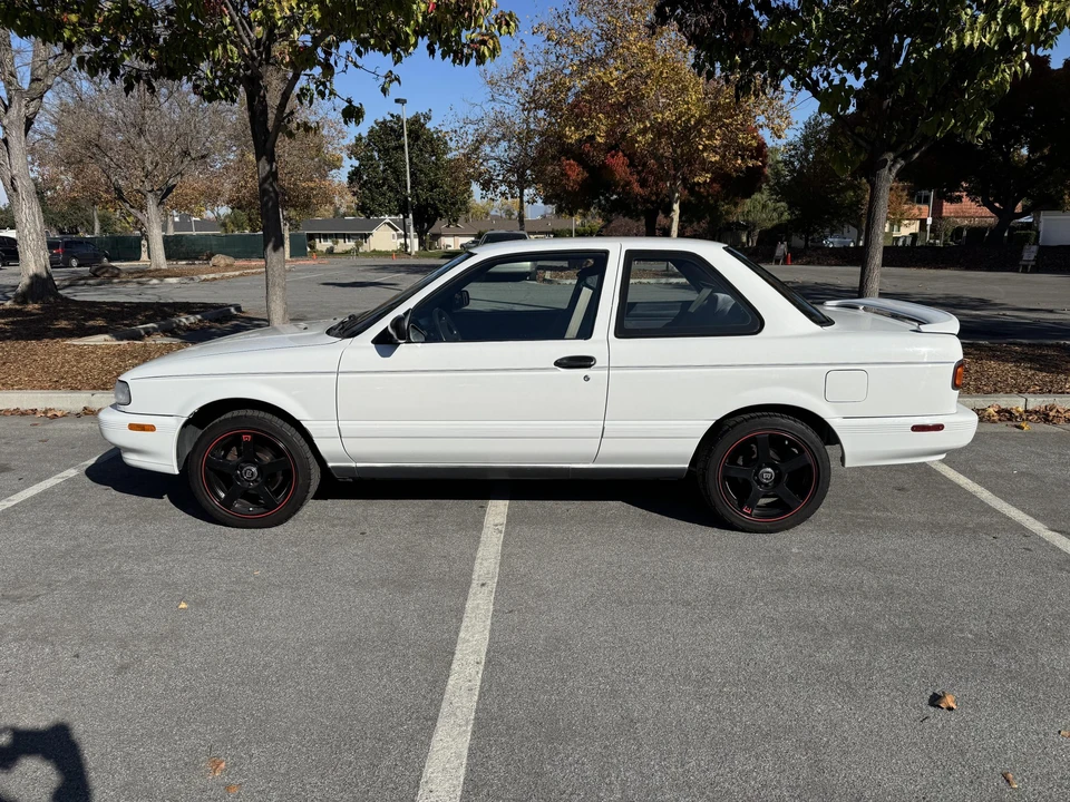 1991 Nissan Sentra 3rd Gen - Image 4 of 31