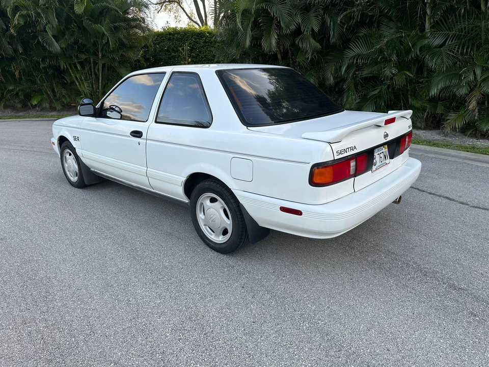 1991 Nissan Sentra 3rd Gen - Image 15 of 31