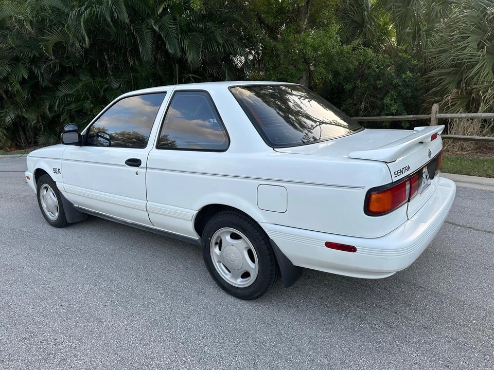 1991 Nissan Sentra 3rd Gen - Image 14 of 31